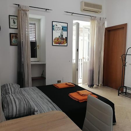 A Due Passi Appartament Hotel ปาแลร์โม ภายนอก รูปภาพ