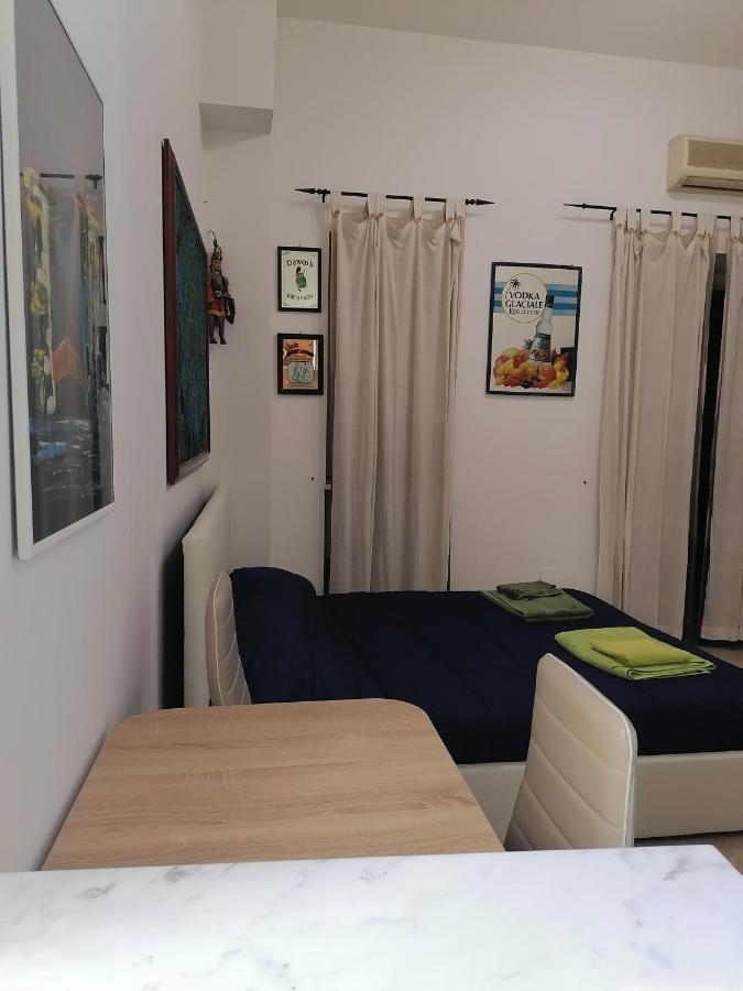 A Due Passi Appartament Hotel ปาแลร์โม ภายนอก รูปภาพ