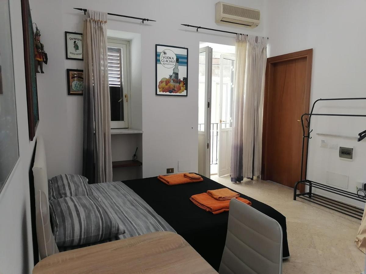 A Due Passi Appartament Hotel ปาแลร์โม ภายนอก รูปภาพ