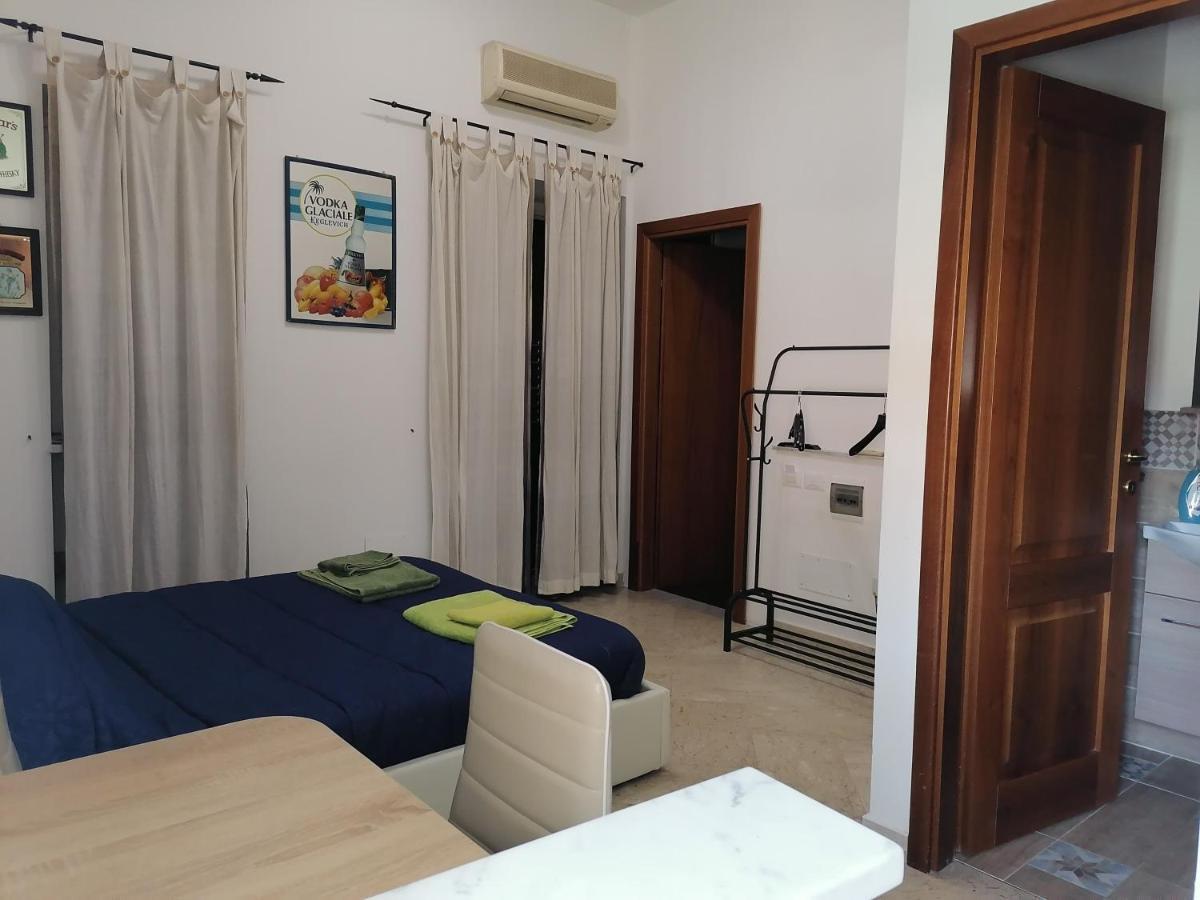 A Due Passi Appartament Hotel ปาแลร์โม ภายนอก รูปภาพ