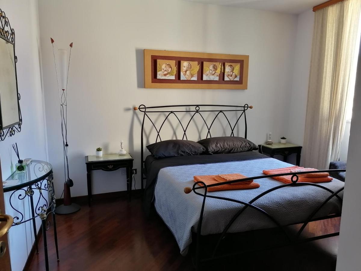 A Due Passi Appartament Hotel ปาแลร์โม ภายนอก รูปภาพ