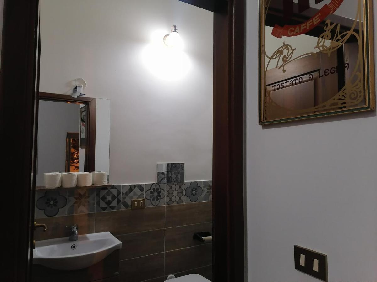 A Due Passi Appartament Hotel ปาแลร์โม ภายนอก รูปภาพ